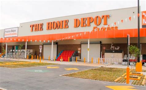 Today, The Home Depot is the world's largest home improvement retailer with approximately 475,000 orange-blooded associates and more than 2,300 stores in the U.S., Canada and Mexico. The typical store today averages 105,000 square feet of indoor retail space, interconnected with an e-commerce business that offers more than one million products ... 